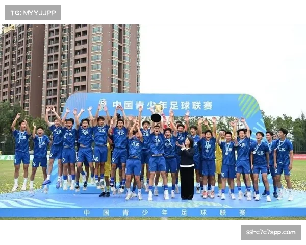 江苏U17女篮多名球员入选国青队 将征战亚青赛展现实力 江苏U17女篮多名球员入选国青队 将征战亚青赛展现实力