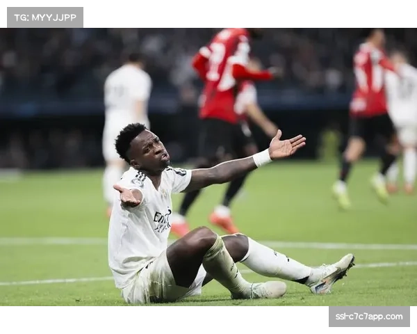 皇马控球占优难破密集防守，客场疲软成争冠隐忧