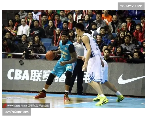 “克林根篮下防守成功率31%，拓媒批评其避免犯规倾向”