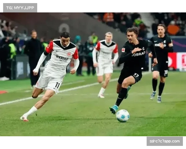 海登海姆3-3斯图加特进球大战,积分榜欧战资格争夺白热化 海登海姆3-3斯图加特进球大战,积分榜欧战资格争夺白热化